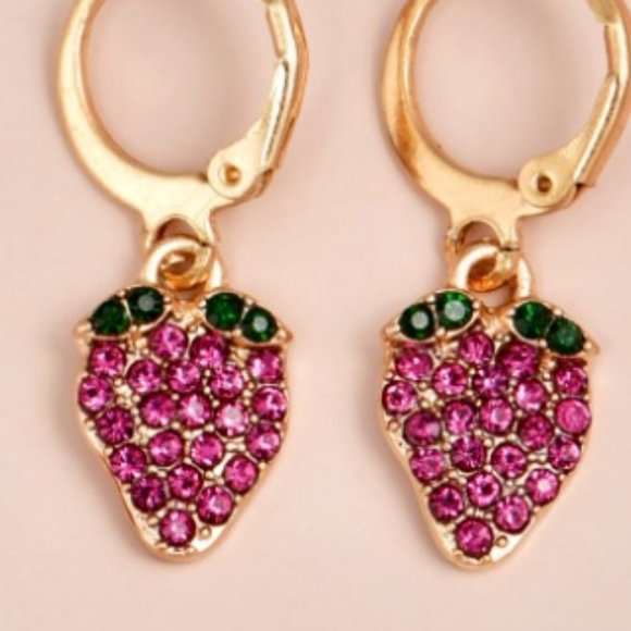 NEW!!  CUTE! PINK & GREEN CZ STRAWBERRY EARRINGS!! FUN! SUMMER Charming Vacation - Picture 2 of 2